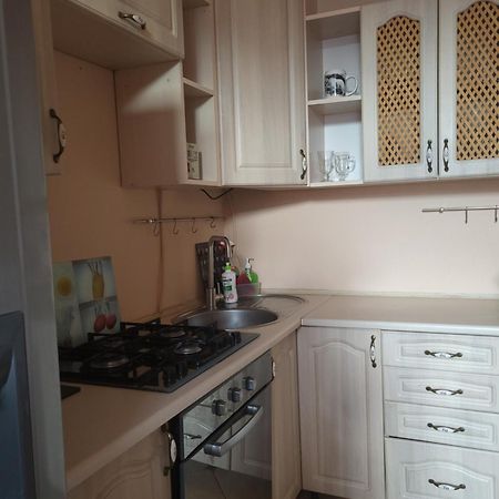 Японська 5 Apartment Лвив Екстериор снимка